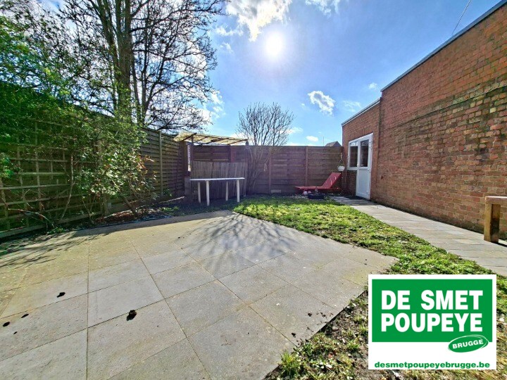 Ruime woning met garage 