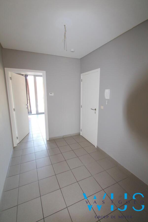 Tof 2 slaapkamerappartement met 2 terrassen te Eeklo! 