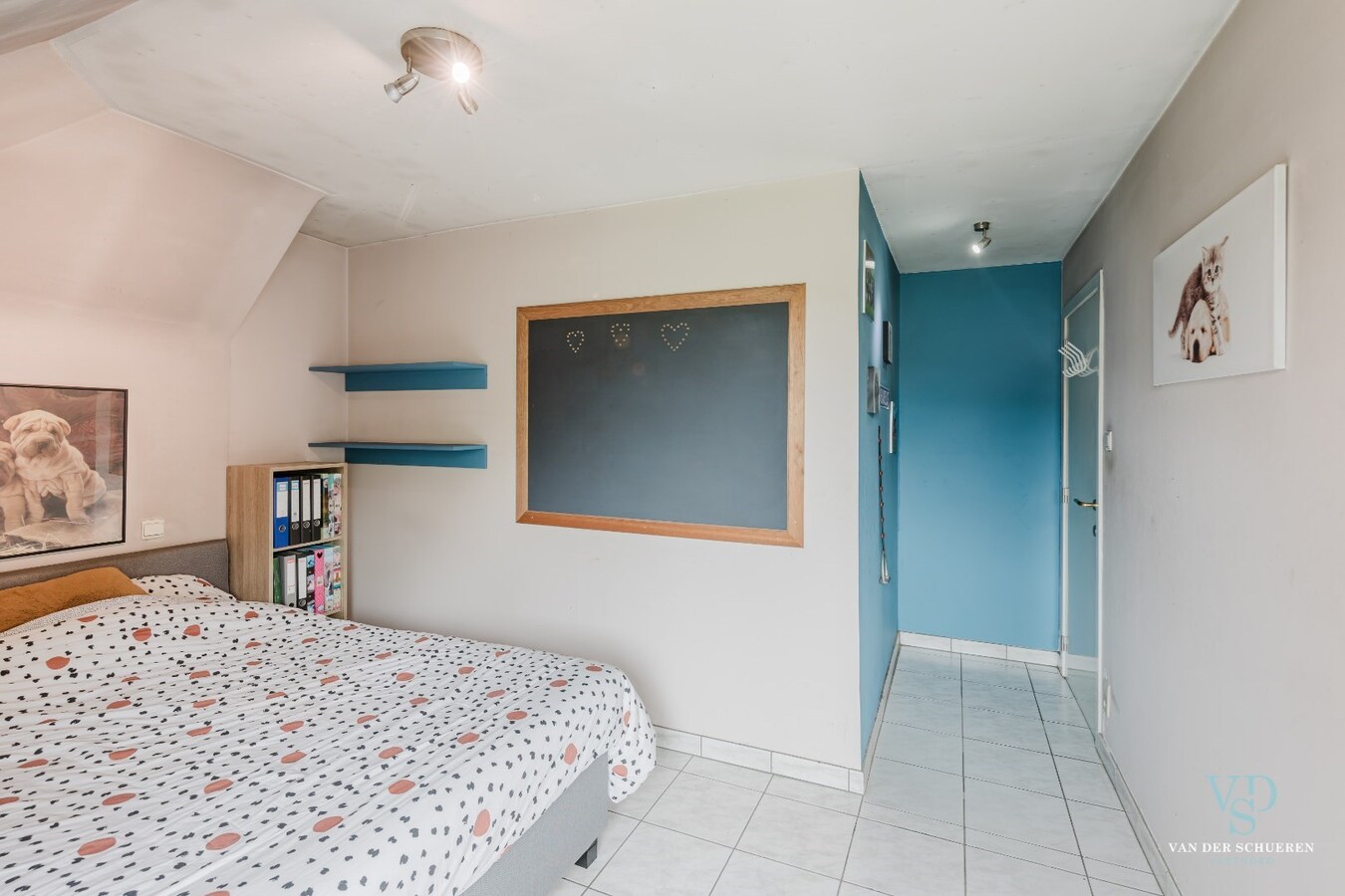 Degelijke, goed gelegen gezinswoning. 