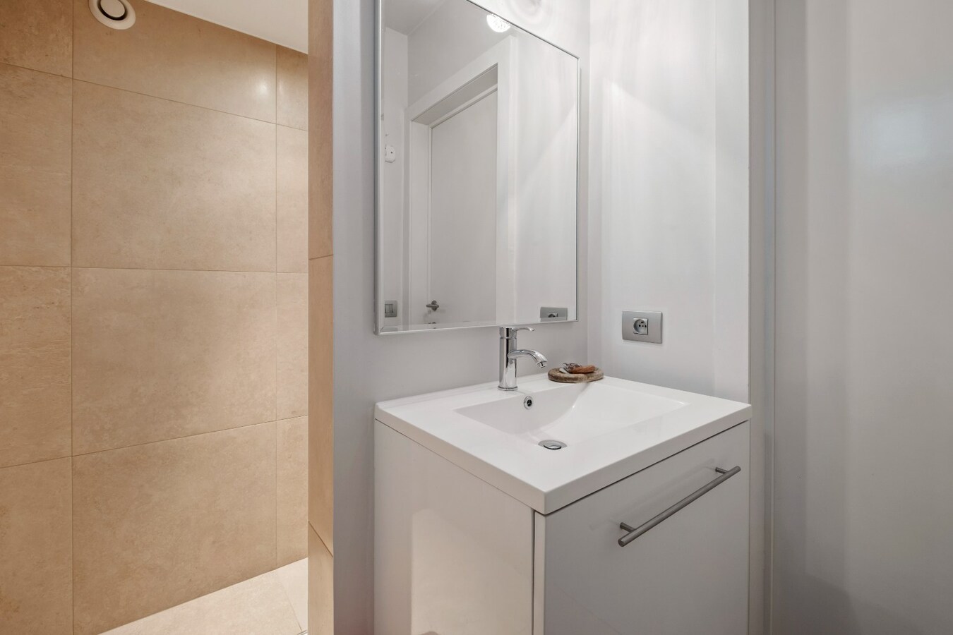 Unieke instapklare Villa te Heule op 933m² op landelijke ligging ! 