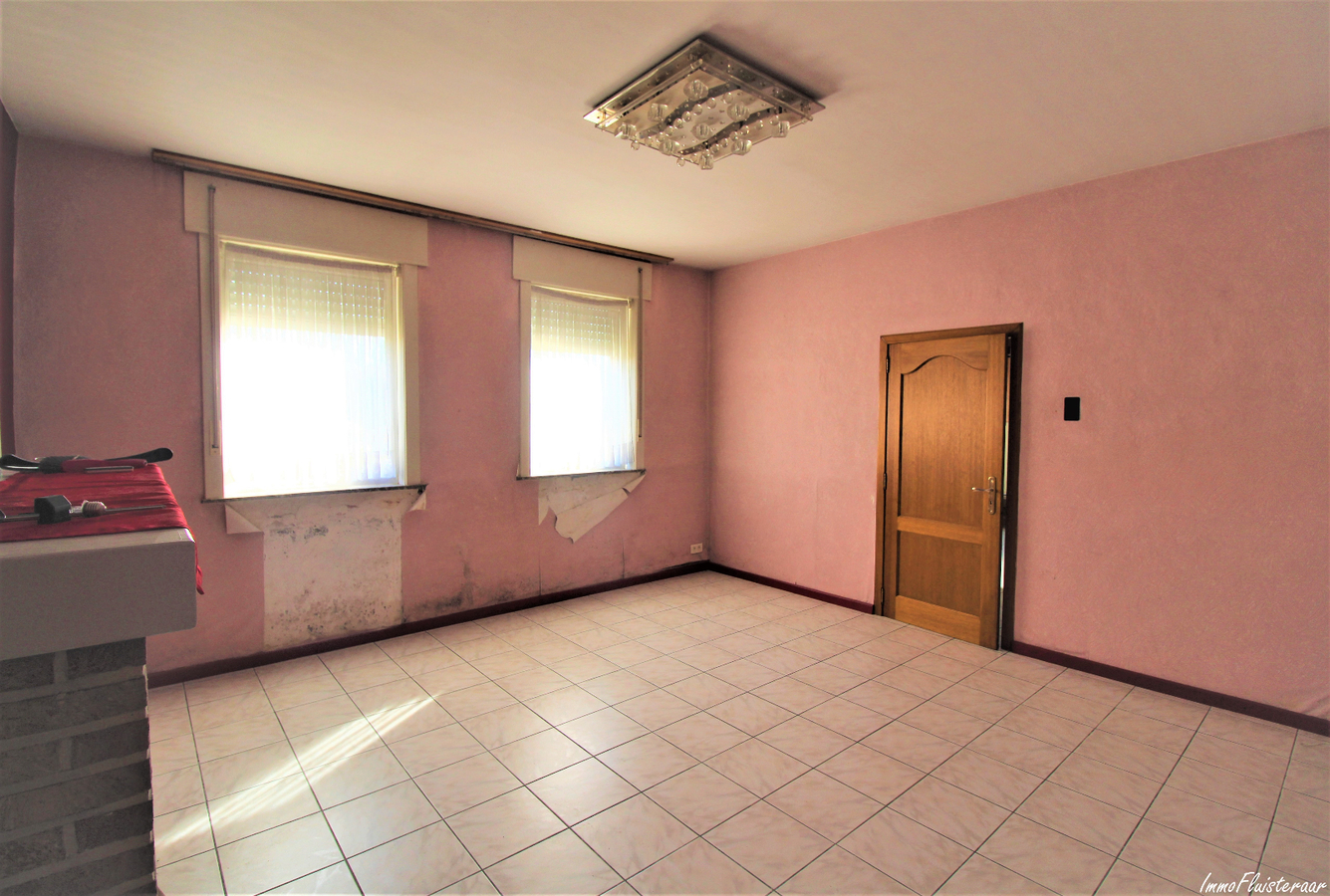 Maison à rénover (1900-1950) avec annexes et prés sur plus de 60a à Geetbets (Brabant Flamand) 