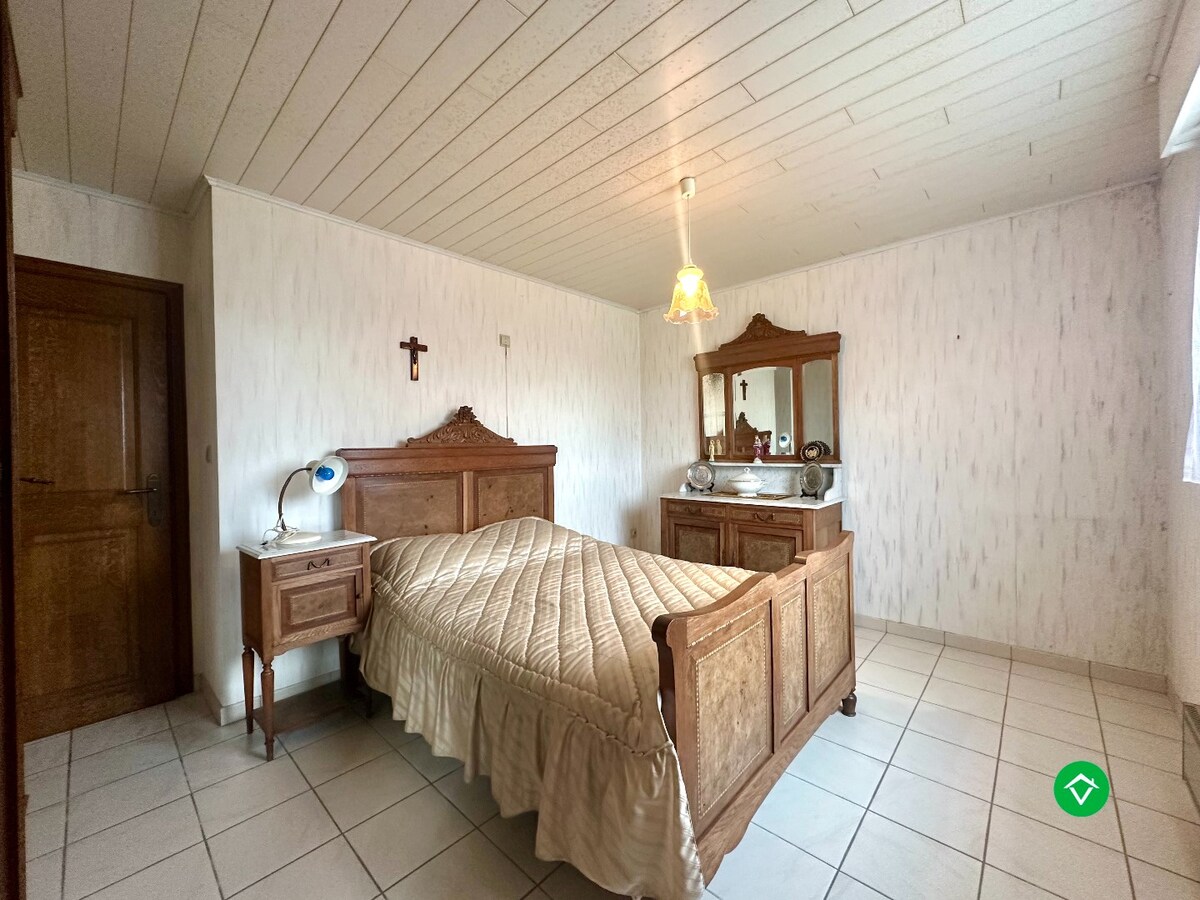 Ruime alleenstaande woning met prachtig uitzicht nabij het centrum van Koekelare 