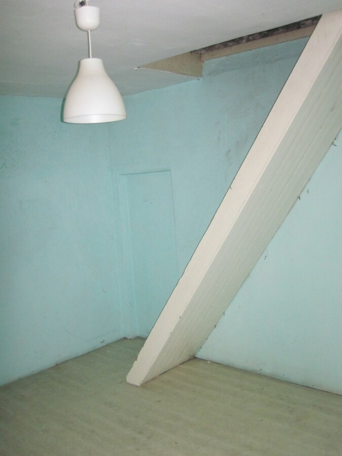 Te renoveren woning. Uitstekend gelegen. 