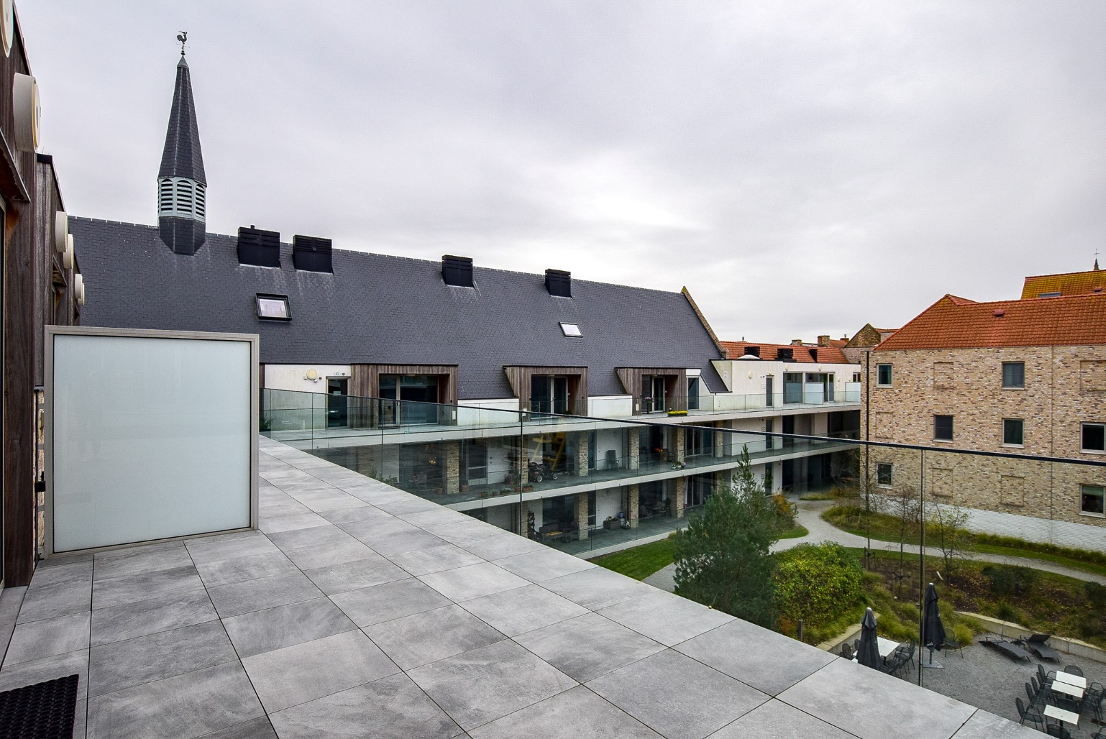 Prachtig 1-slaapkamerappartement (assistentiewoning) in Residentie Clarenhof, uniek wonen in hartje Nieuwpoort. 