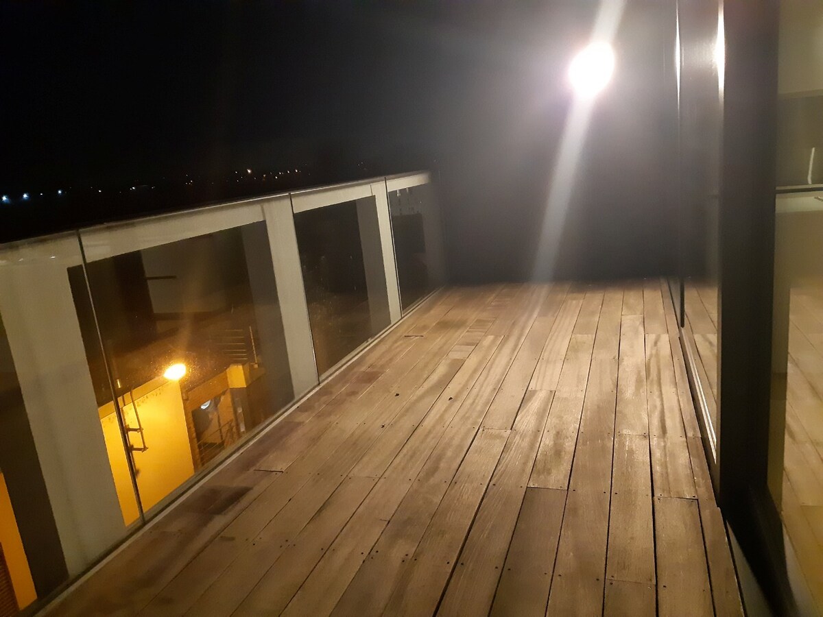 Praktisch 2 slpk-appartement met terras. 