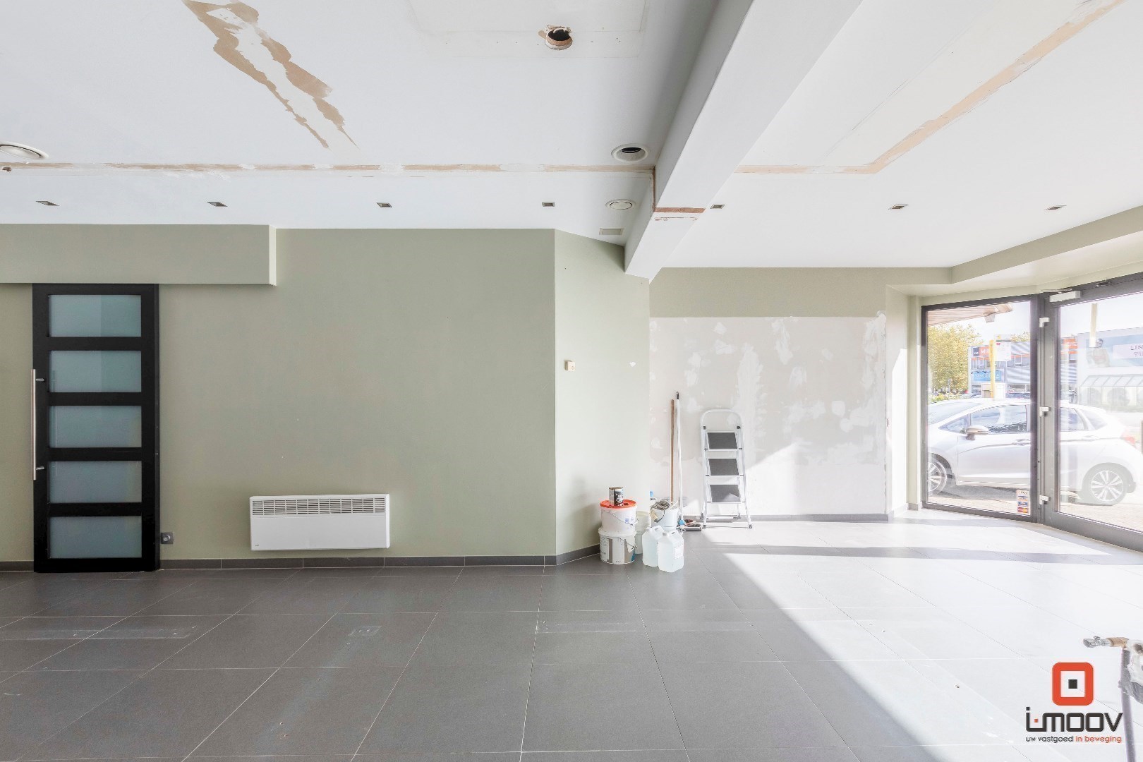 Zichtlocatie als handelspand of kantoorruimte met potentieel! 