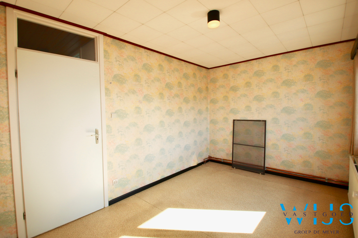 Ruime gezinswoning met 4 slaapkamers te Bassevelde ! 