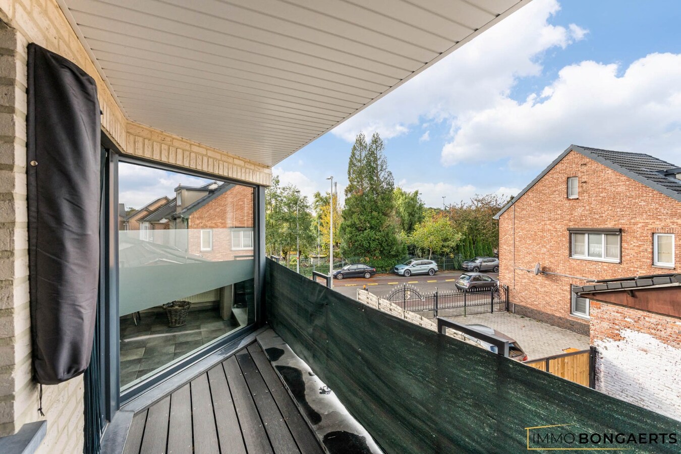 Ruim duplexappartement met 4 slaapkamers 