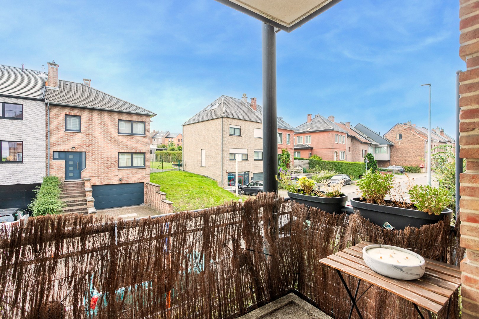 Instapklaar appartement met 2 slpk te Halle 