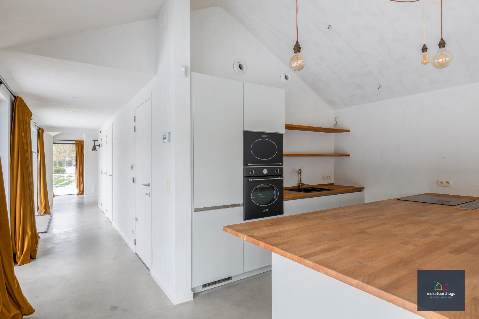 Exclusieve Franse manoir villa met bijhuis aan de Leie 