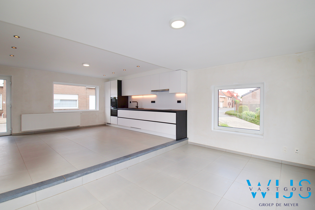 Totaal gerenoveerd woonhuis te Assenede 