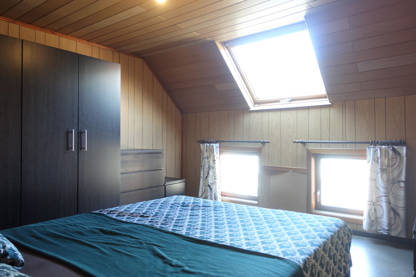 Instapklare woning met zonnige tuin in het centrum van Eernegem 