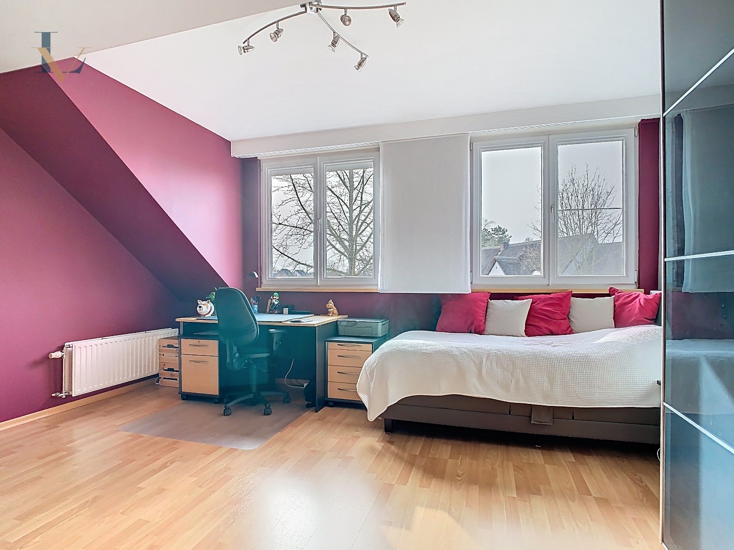 Instapklare rijwoning met tuin en garage nabij Park Vrieselhof – rustige ligging in Oelegem 