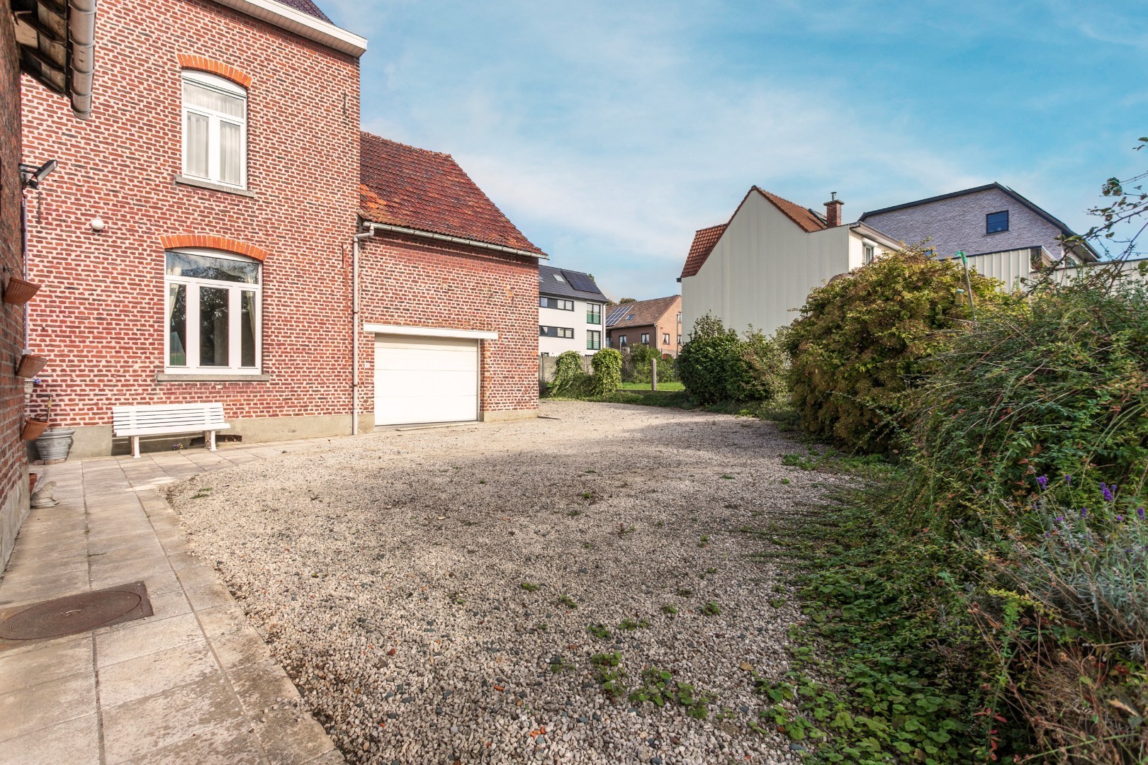 Karaktervolle, te renoveren herenhuis met enorm potentieel te Gooik 