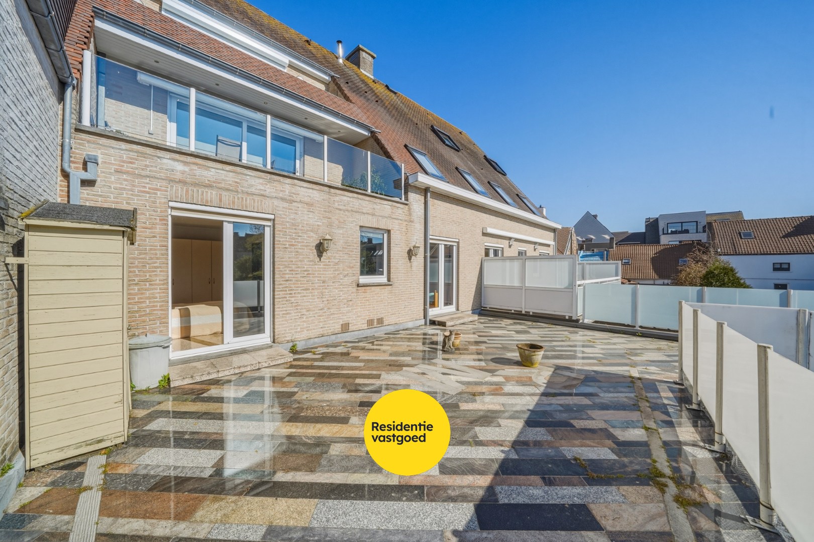 Instapklaar appartement met 2 slaapkamers en terras van 63 m² 