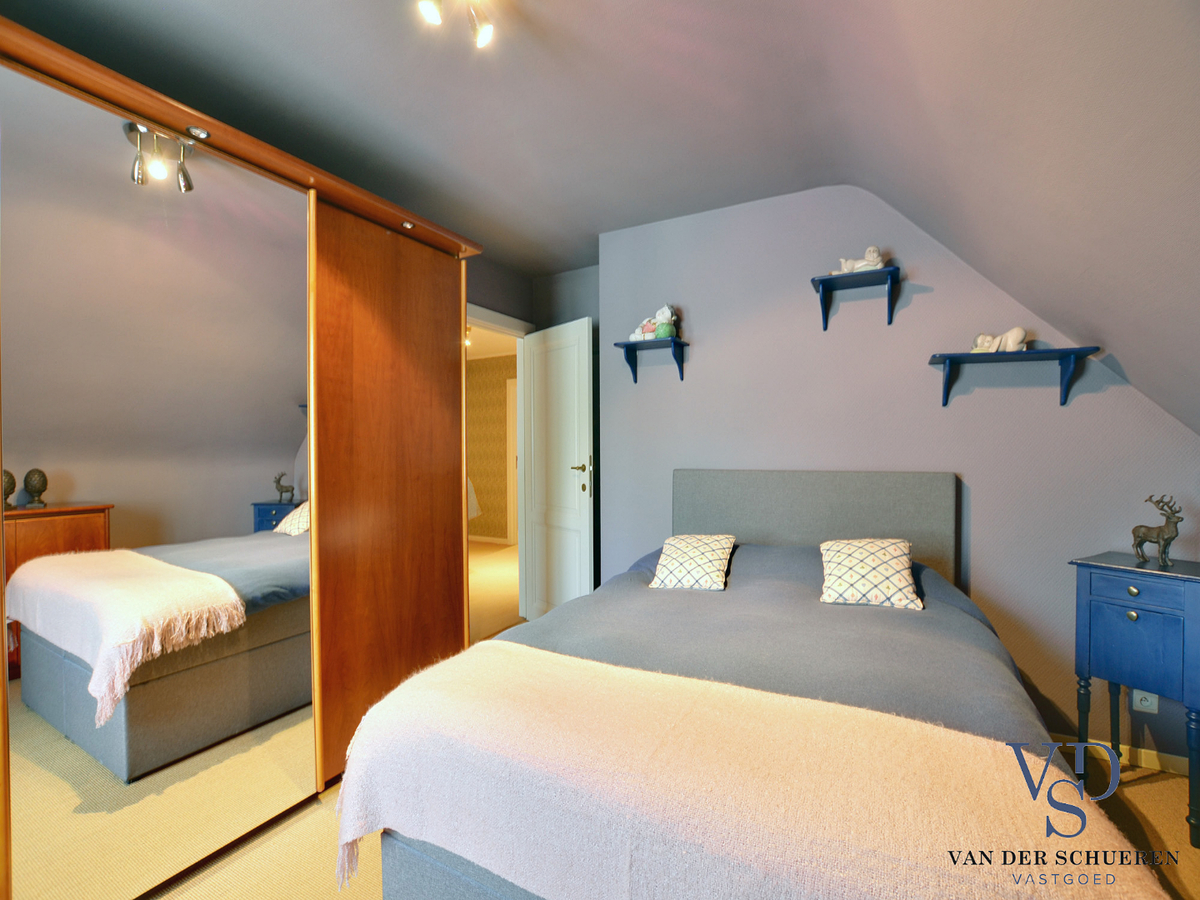 Ruime, tijdloze villa. Uitstekende ligging. 