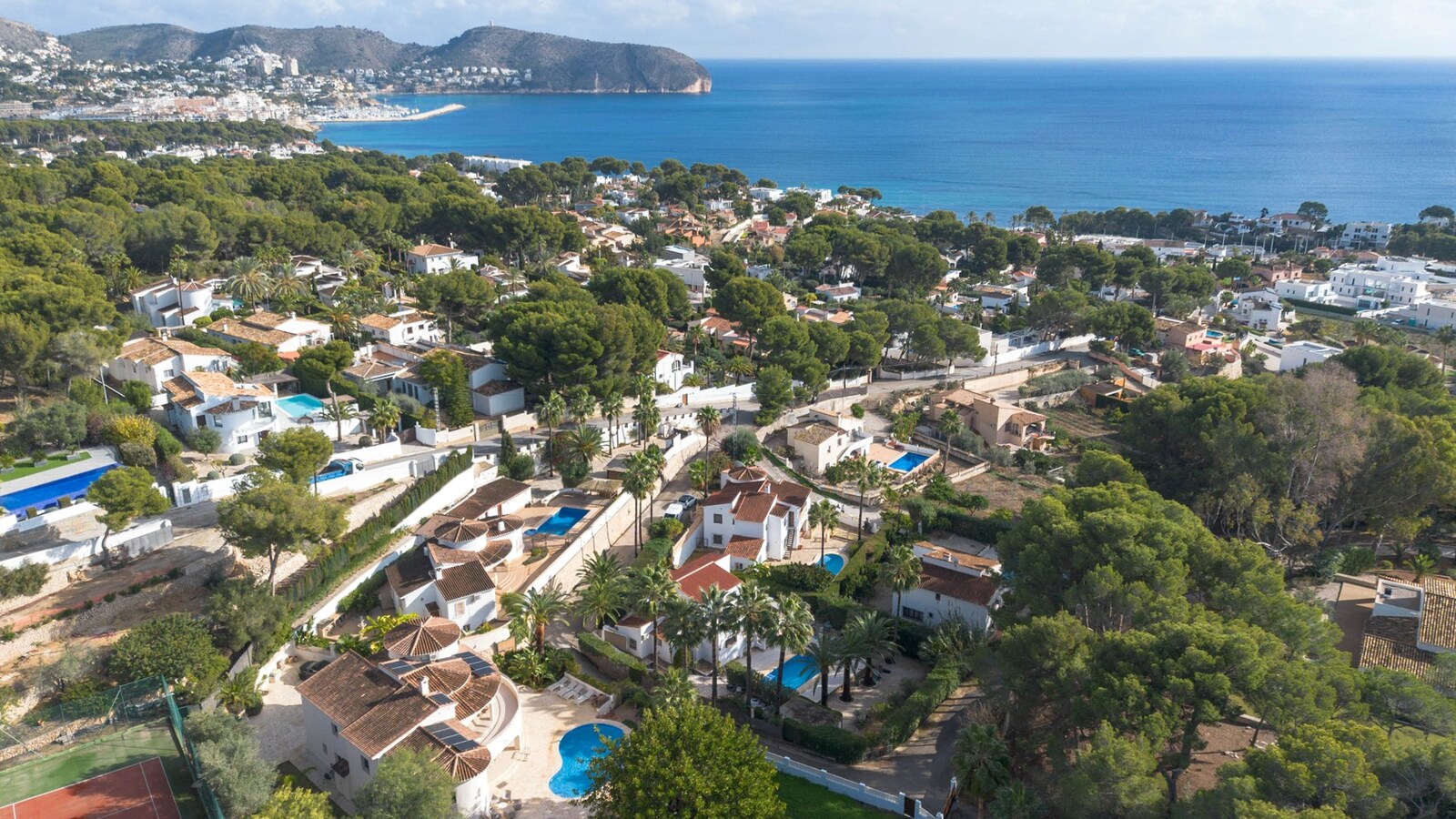 Villa Amare – Elegant wonen in Ibizastijl aan de Costa Blanca 