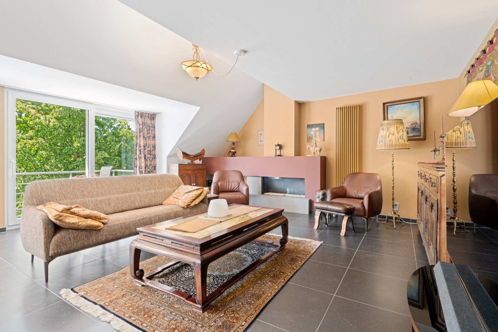 DUPLEX LUXUEUX AVEC 3 CHAMBRES À COUCHER DANS LE CENTRE D'OSTENDE 