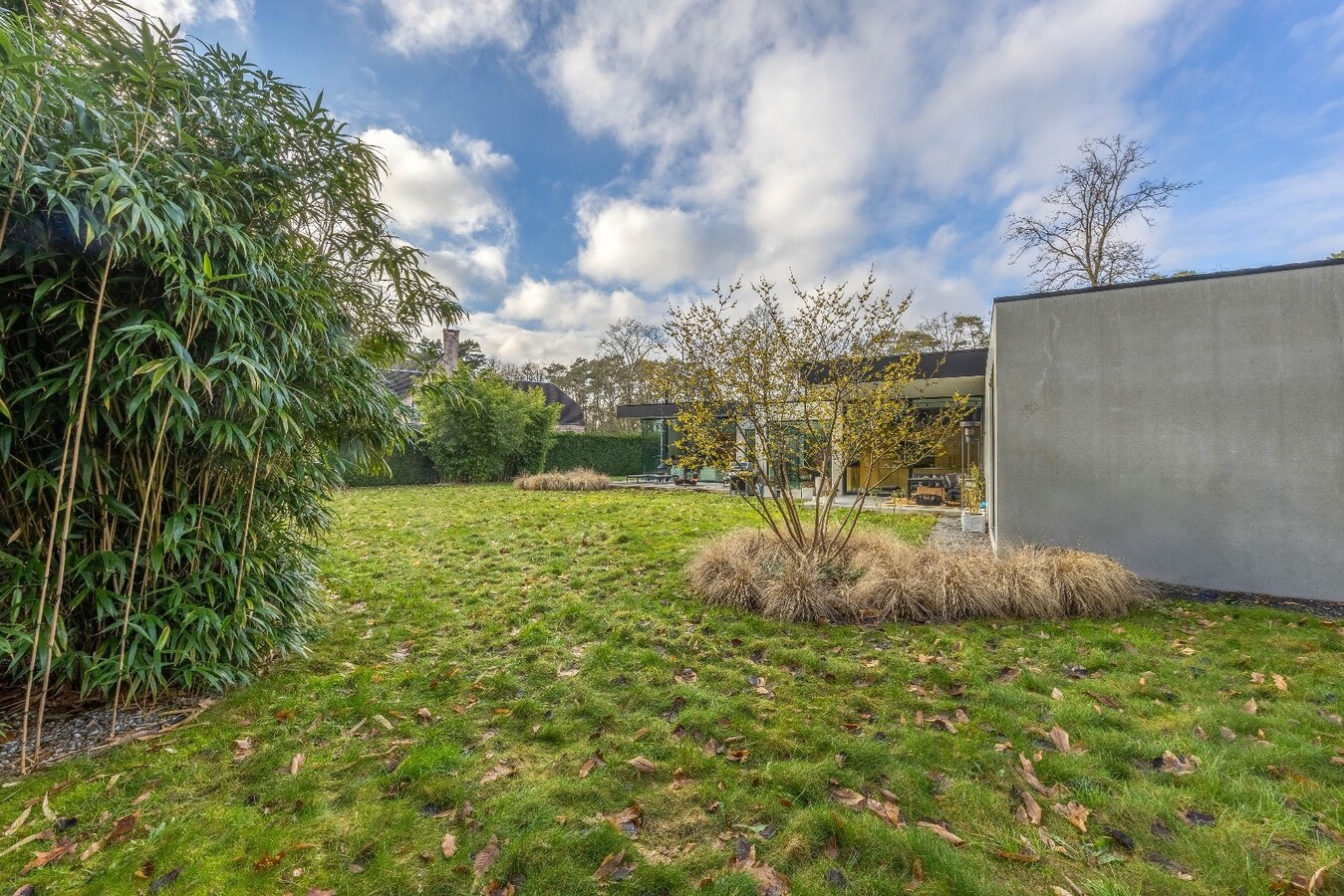 Moderne gelijkvloerse designvilla in exclusief privédomein 
