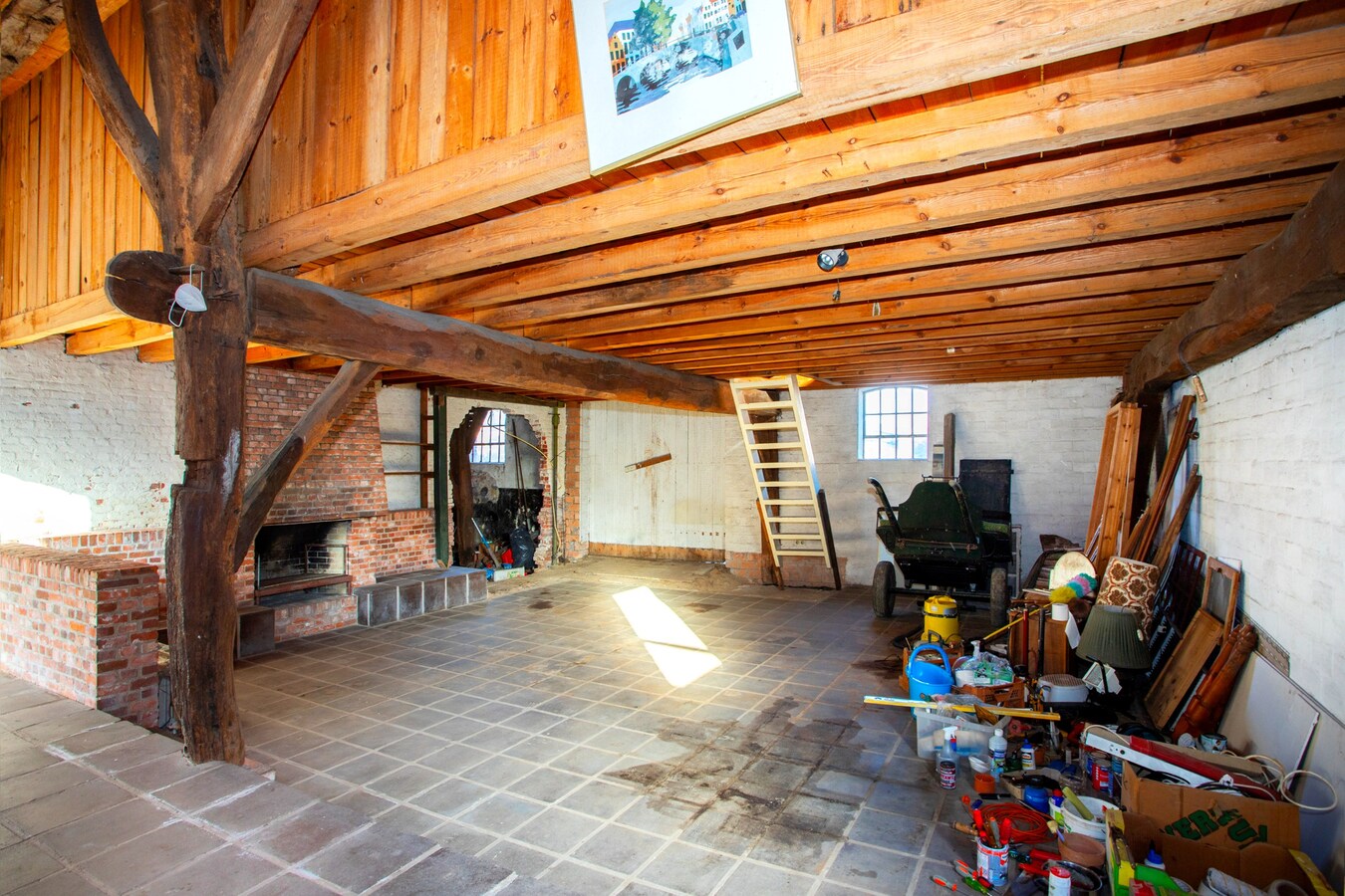 Imposante herenboerderij gelegen in het hart van Hoogeloon. 