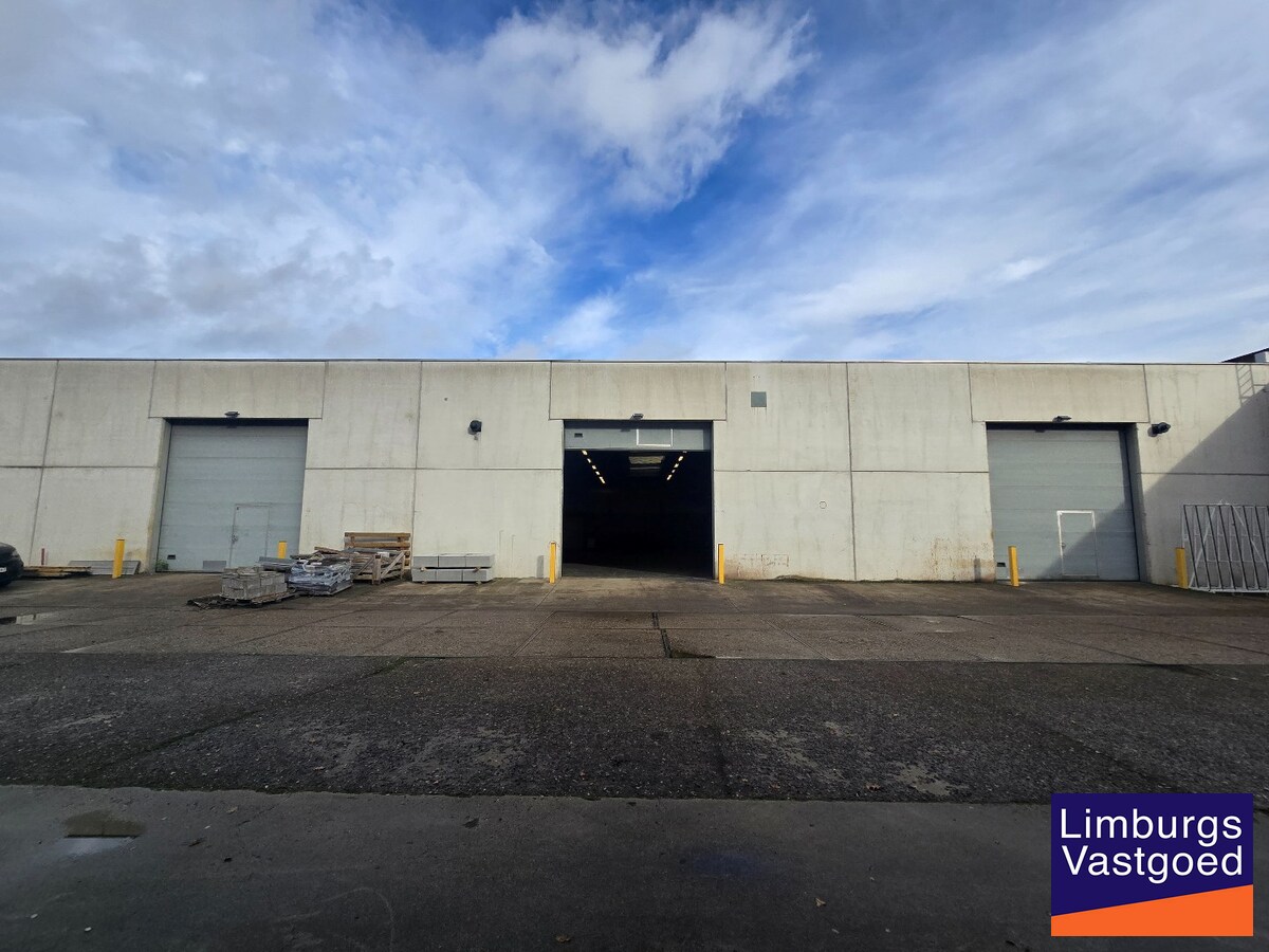 DE WAERDE - KMO UNIT 5 - 377m² - nabij E-314 