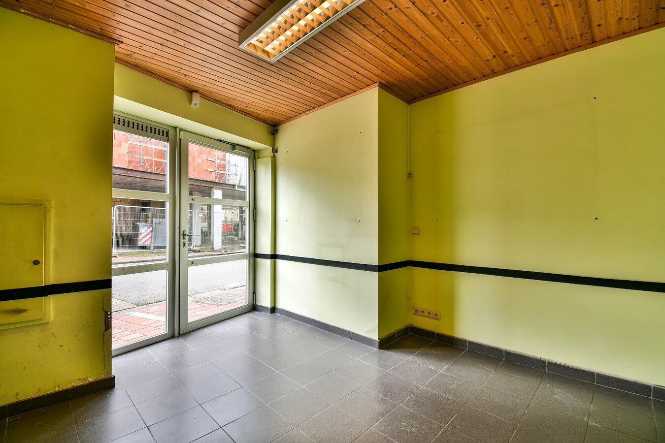 Te koop commerciële winkel - Lichtervelde