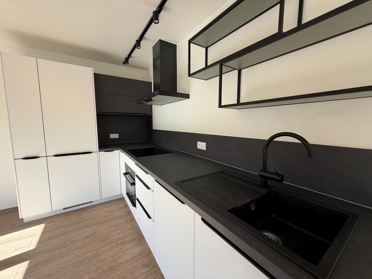 Ruim 3-slpk-appartement mét terras te Gavere-Asper 