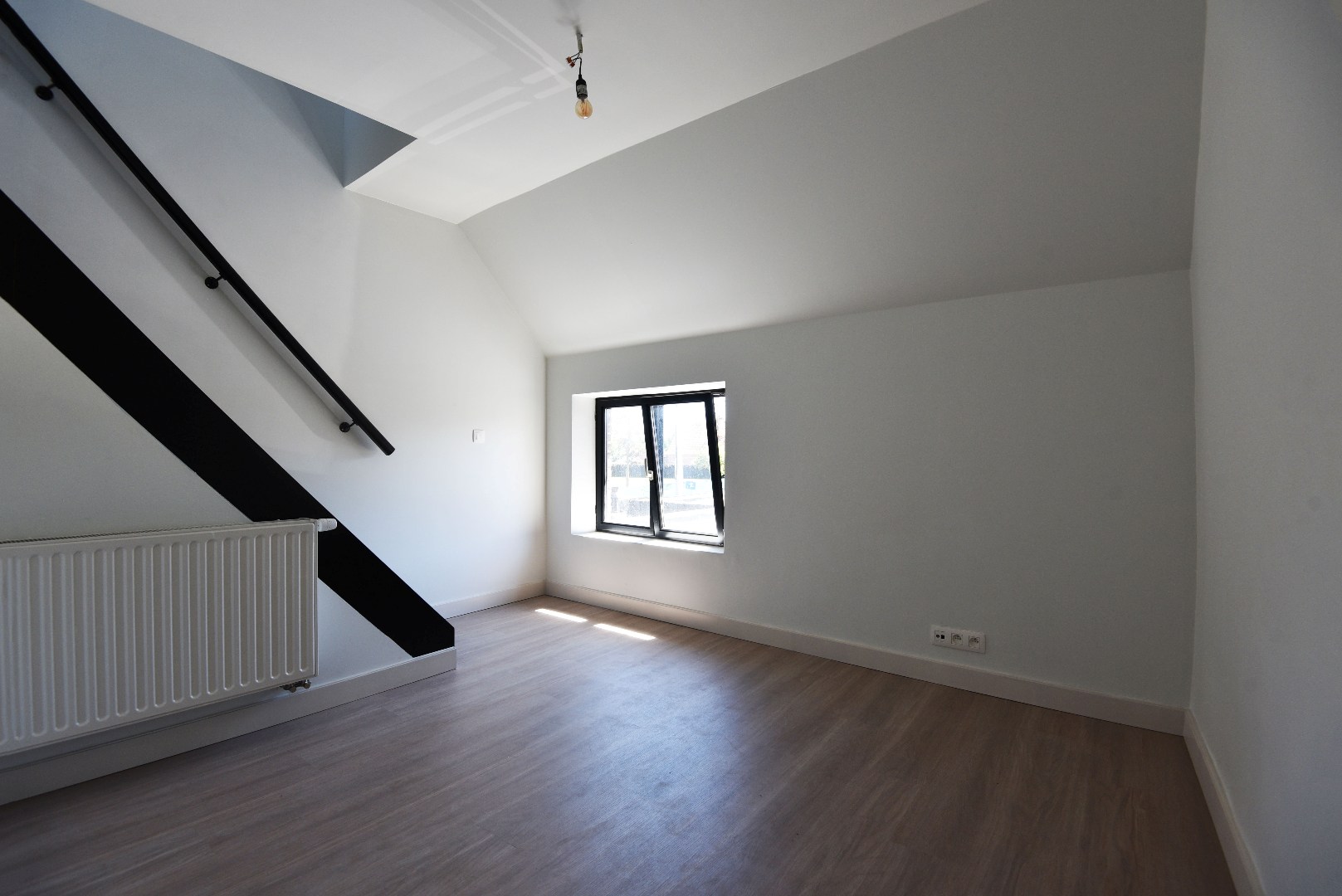 Gerenoveerde woning met 3 slaapkamers en tuin 