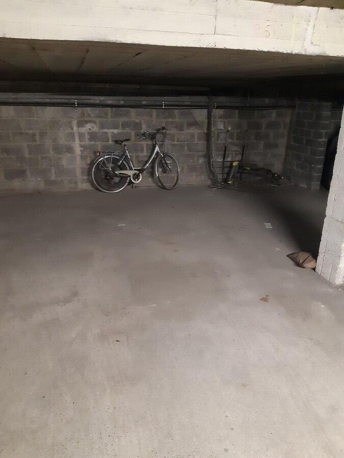 Ruim en lichtrijk appartement - centrum Gavere. 