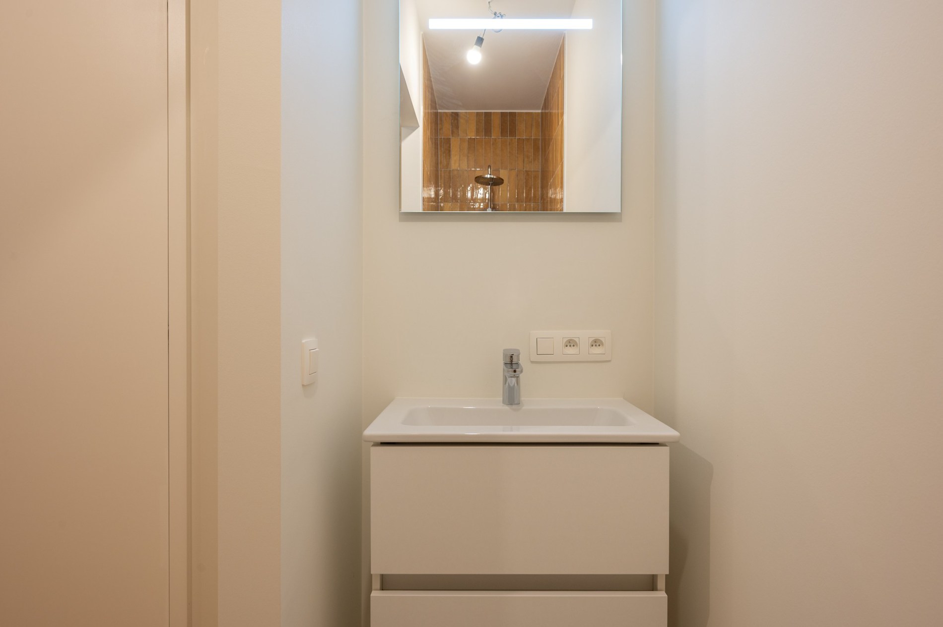 Appartement de 2 pièces situé au centre à la Rés. Hoost: Journée portes ouvertes le dimanche 04/01 (14h à 17h) 