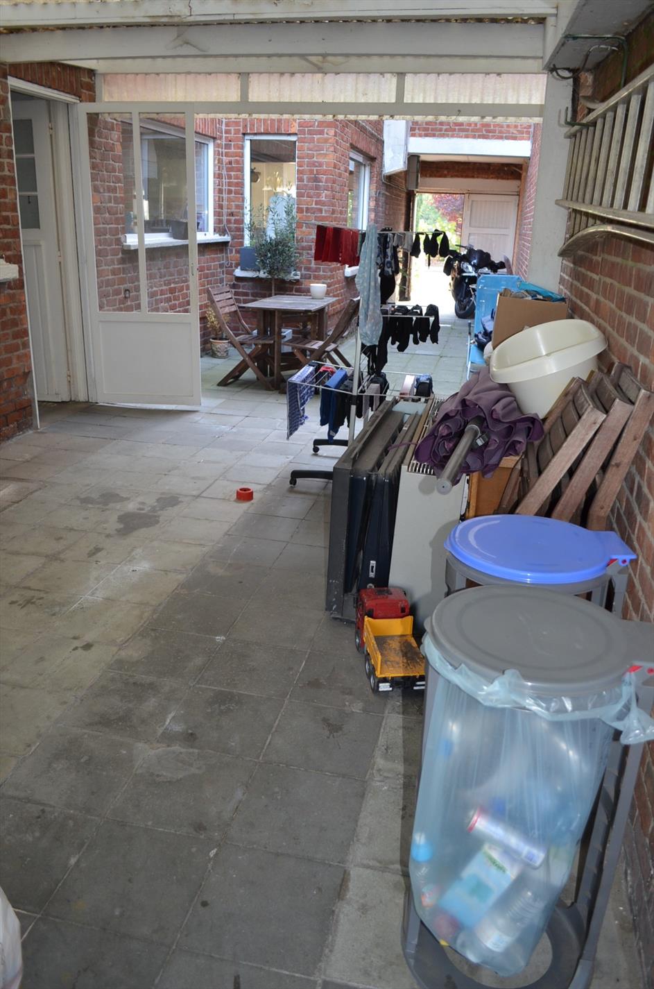 Grondig te renoveren woning op 350m² rustig gelegen nabij centrum Maldegem 