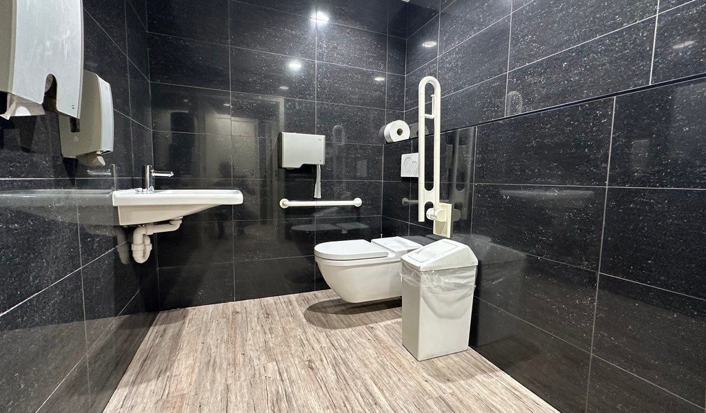 Instapklaar kantoor te huur aan de voorhaven in Gent