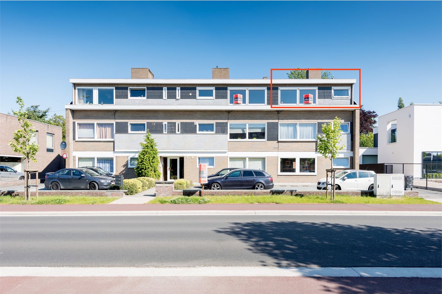 IN OPTIE: 2 Slpk app + privé-lift + 1 gar. 