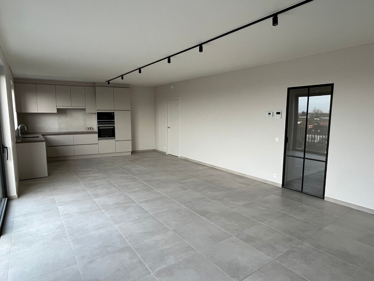 Nieuw, luxueus afgewerkt BEN-penthouse 