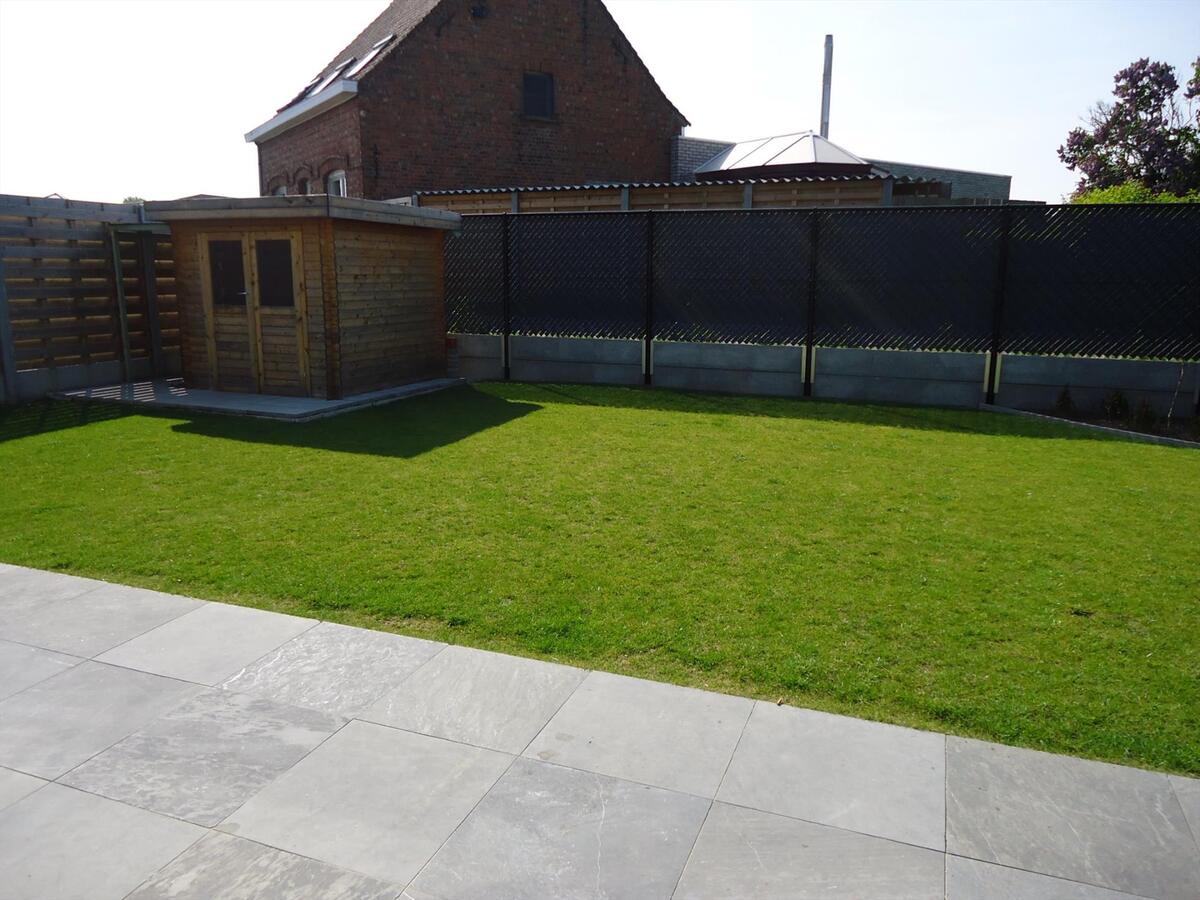 Ruime nieuwbouwwoning met zongerichte tuin en 3 slaapkamers 