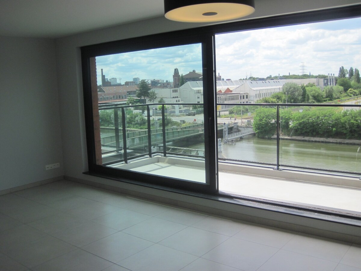 Exclusief design-appartement in hippe buurt ! 