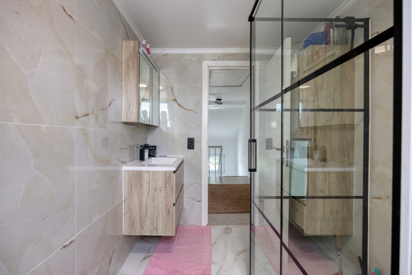 Modern handelshuis met 4 slaapkamers in het centrum van Duffel 