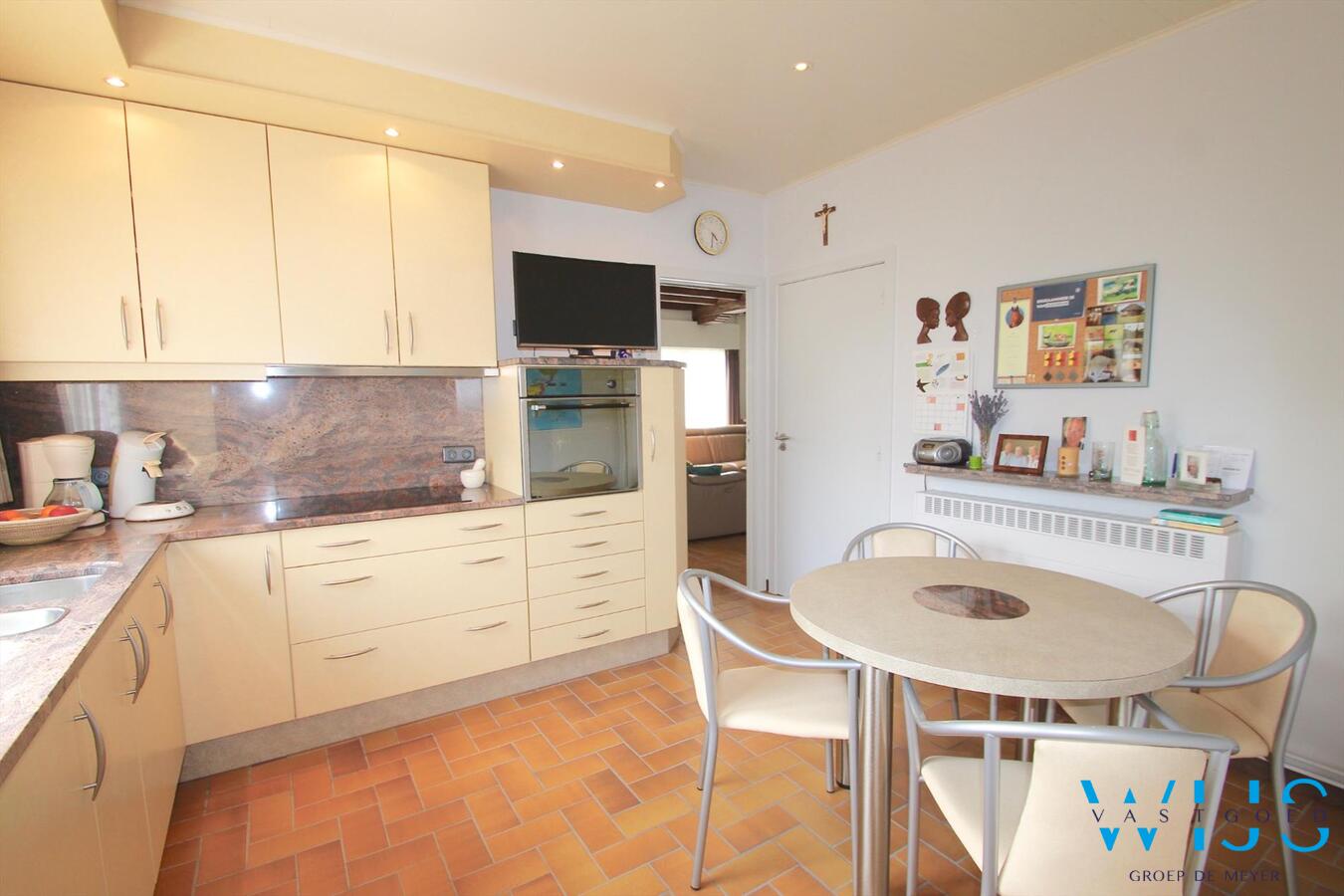 PERFECT onderhouden bungalow in een rustige woonwijk te ERTVELDE 