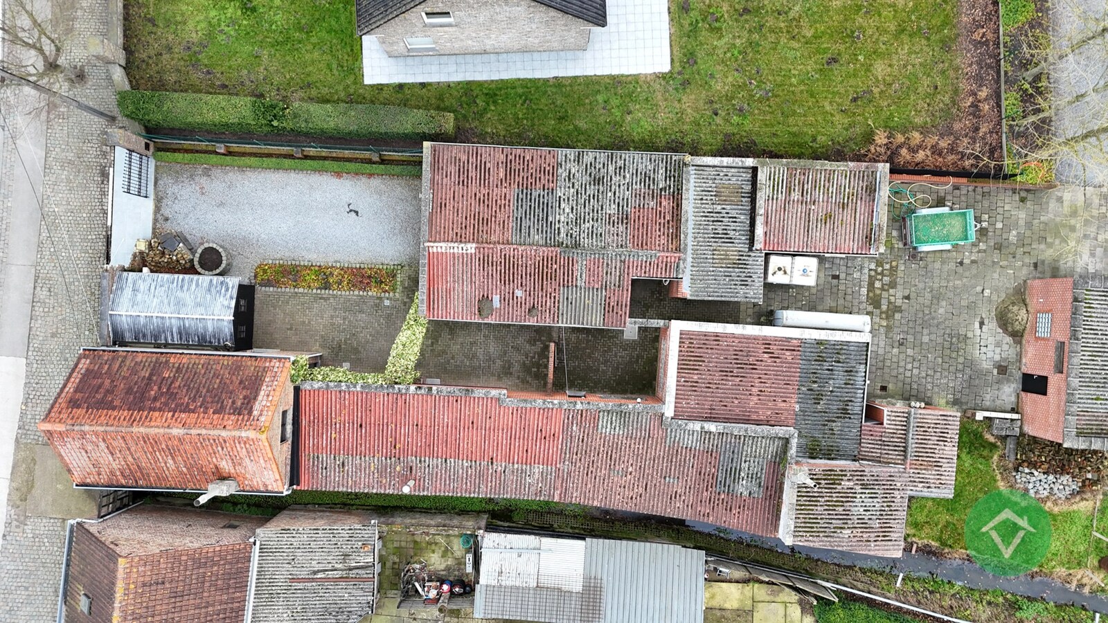 Alleenstaande woning met vele mogelijkheden te Ichtegem 