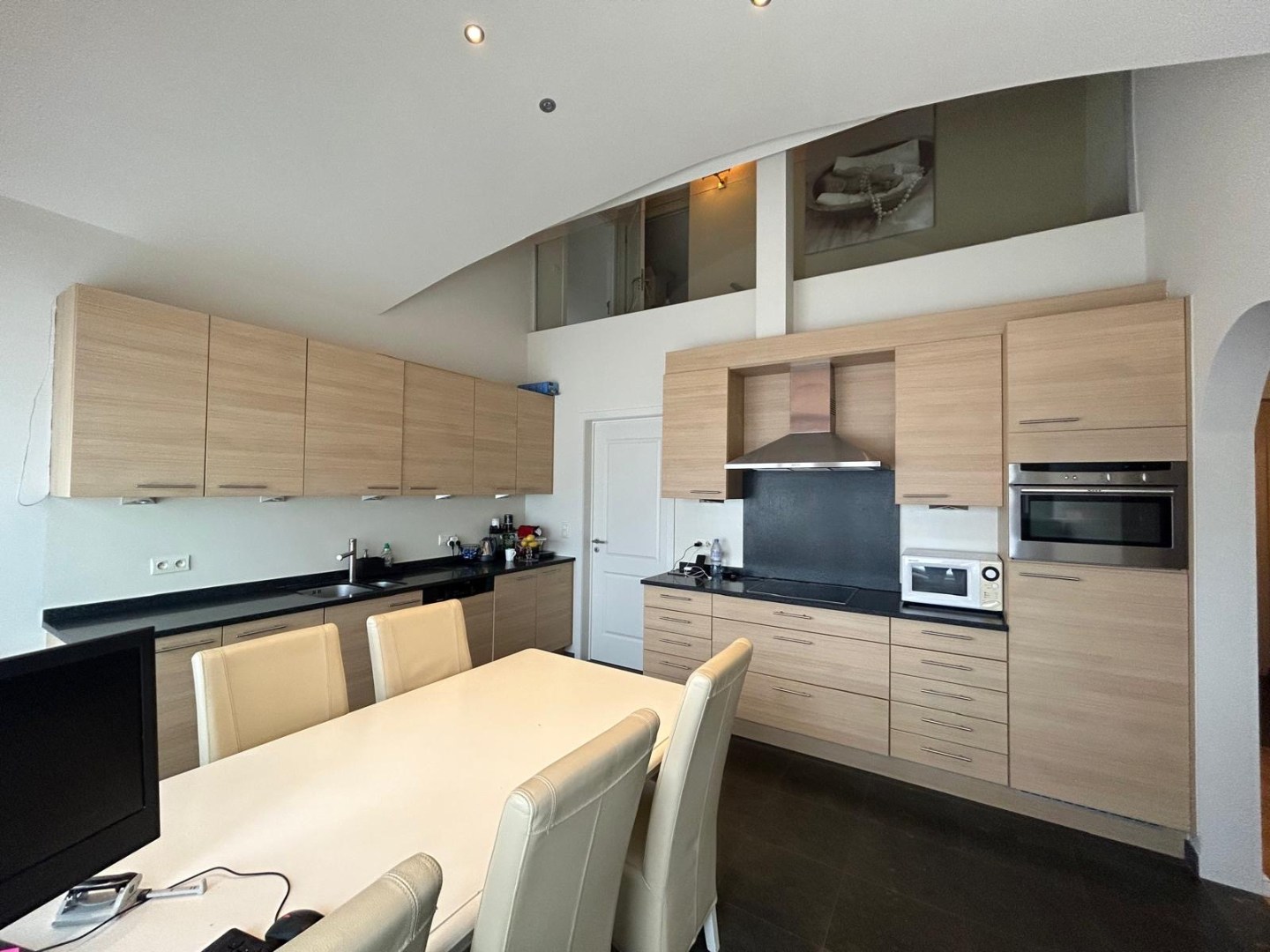 Exclusief wonen in alle rust en ruimte – Penthouse in Geel 