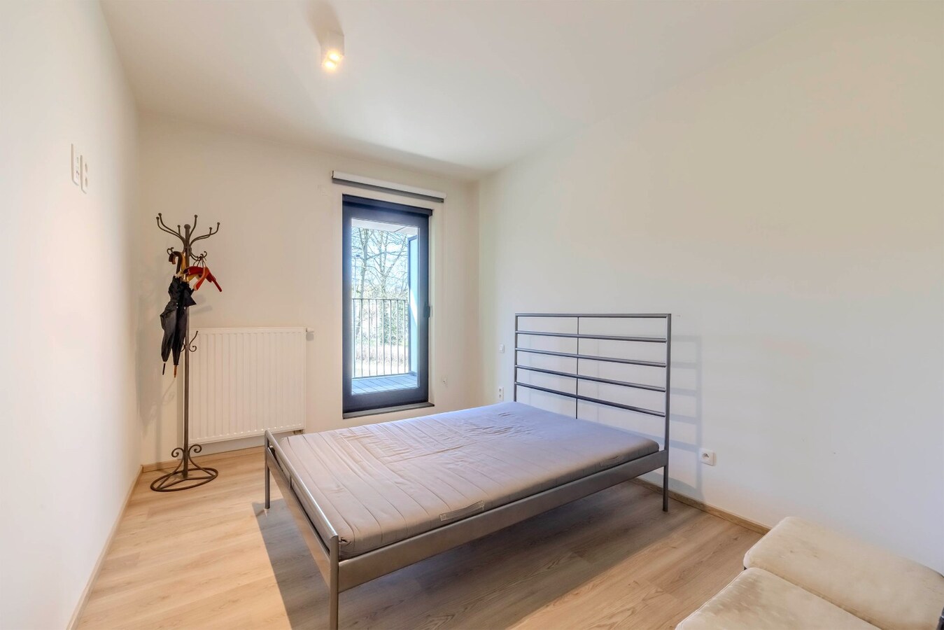 Instapklaar appartement + parking + berging 