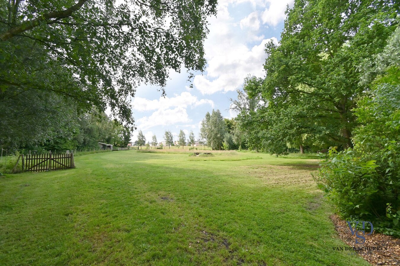 Exceptioneel woning in 't groen. 