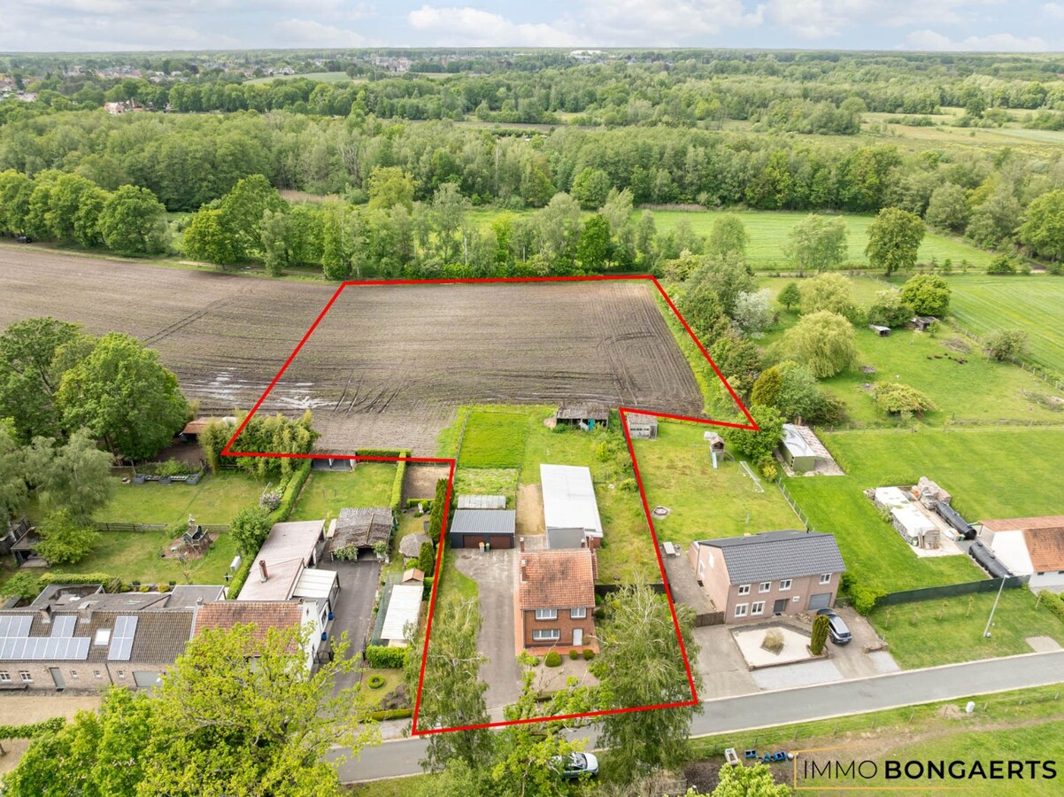 Rustig gelegen woning op uitzonderlijk perceel van 7.700 m² 