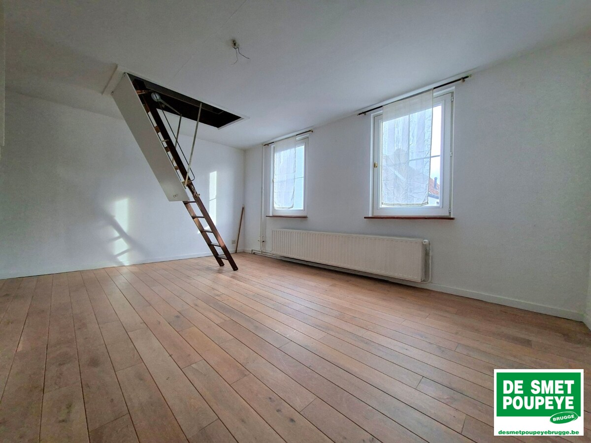 Typische Brugse woning met binnenpatio/tuintje 