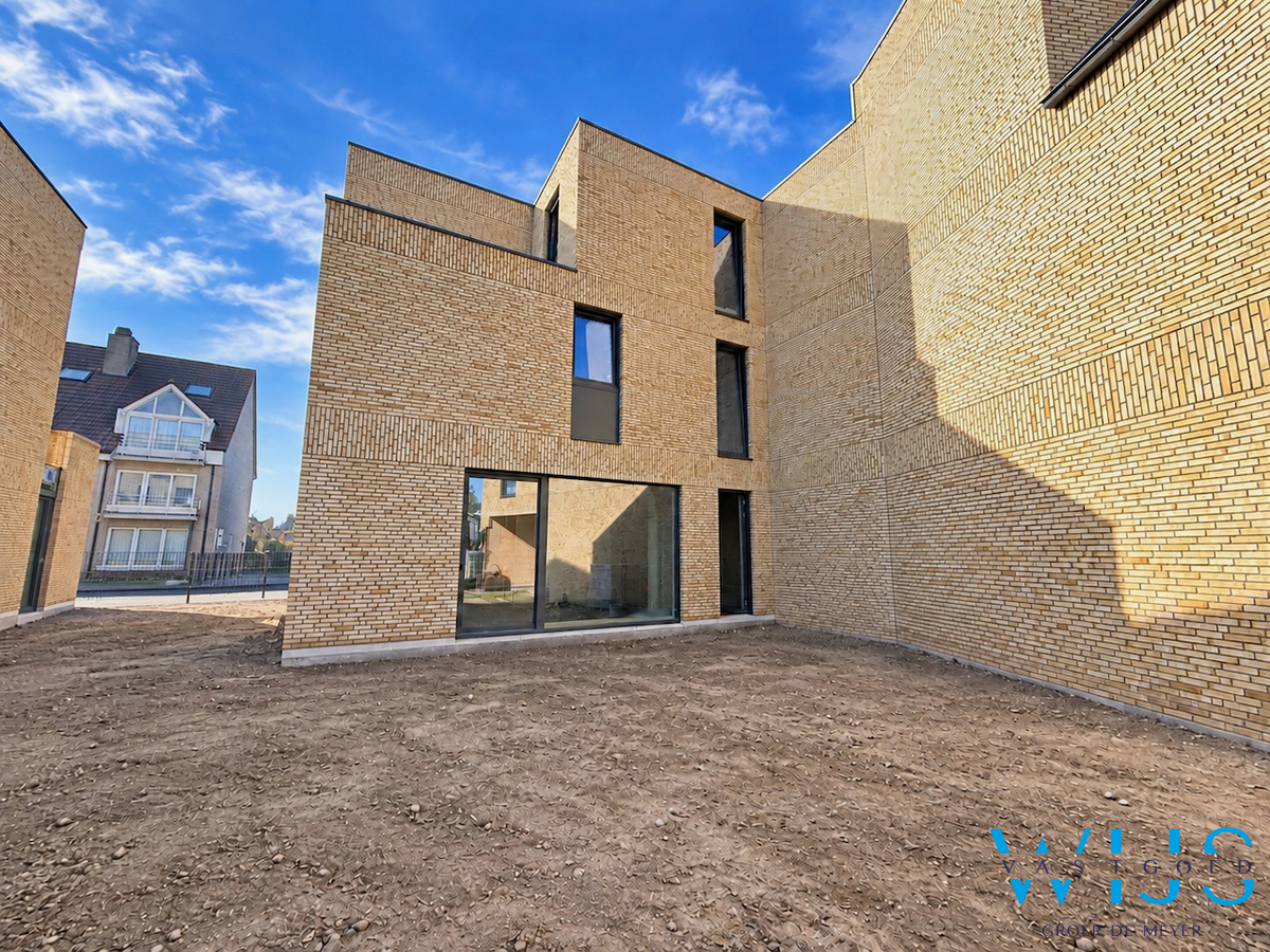 Nieuwbouw met 5 slaapkamers te Ertvelde ! 