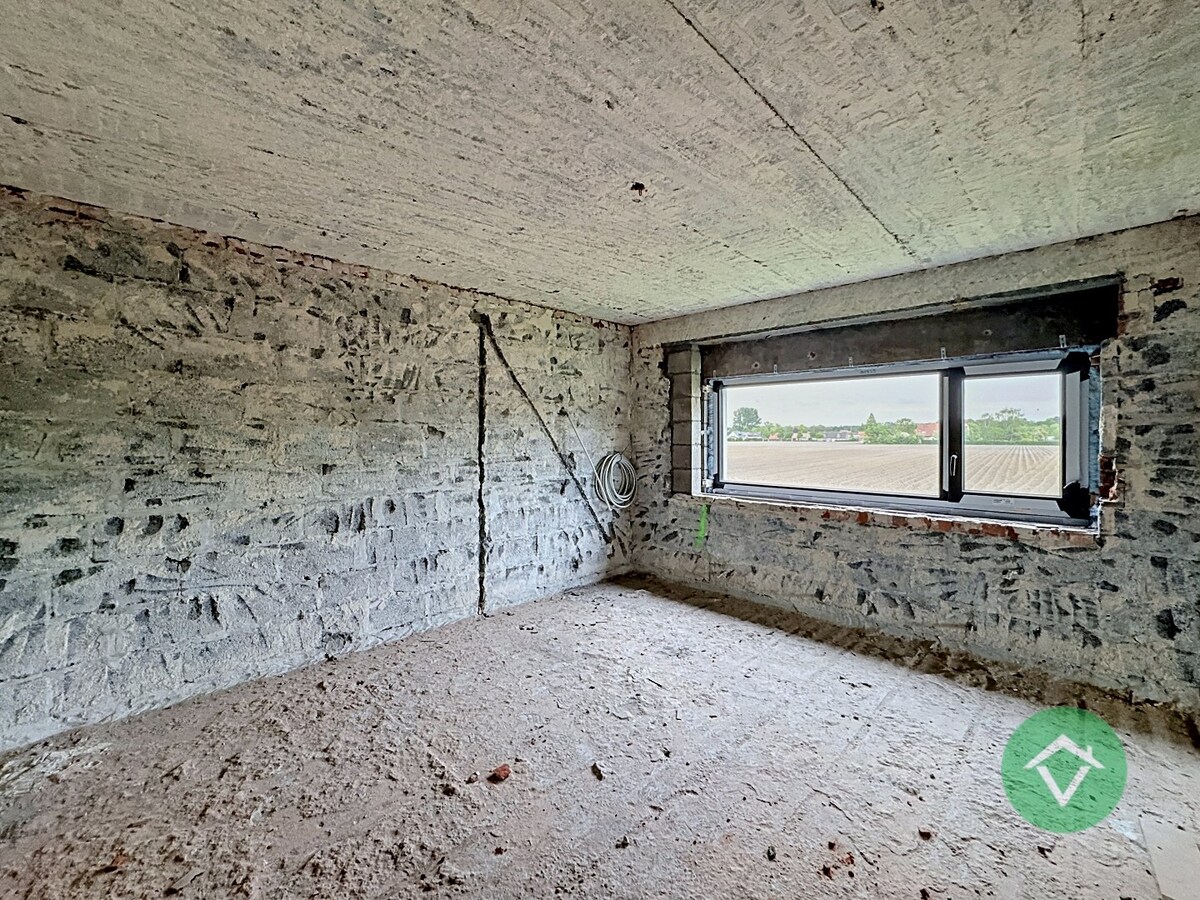 Alleenstaande statige woning met tuin te Veldegem 