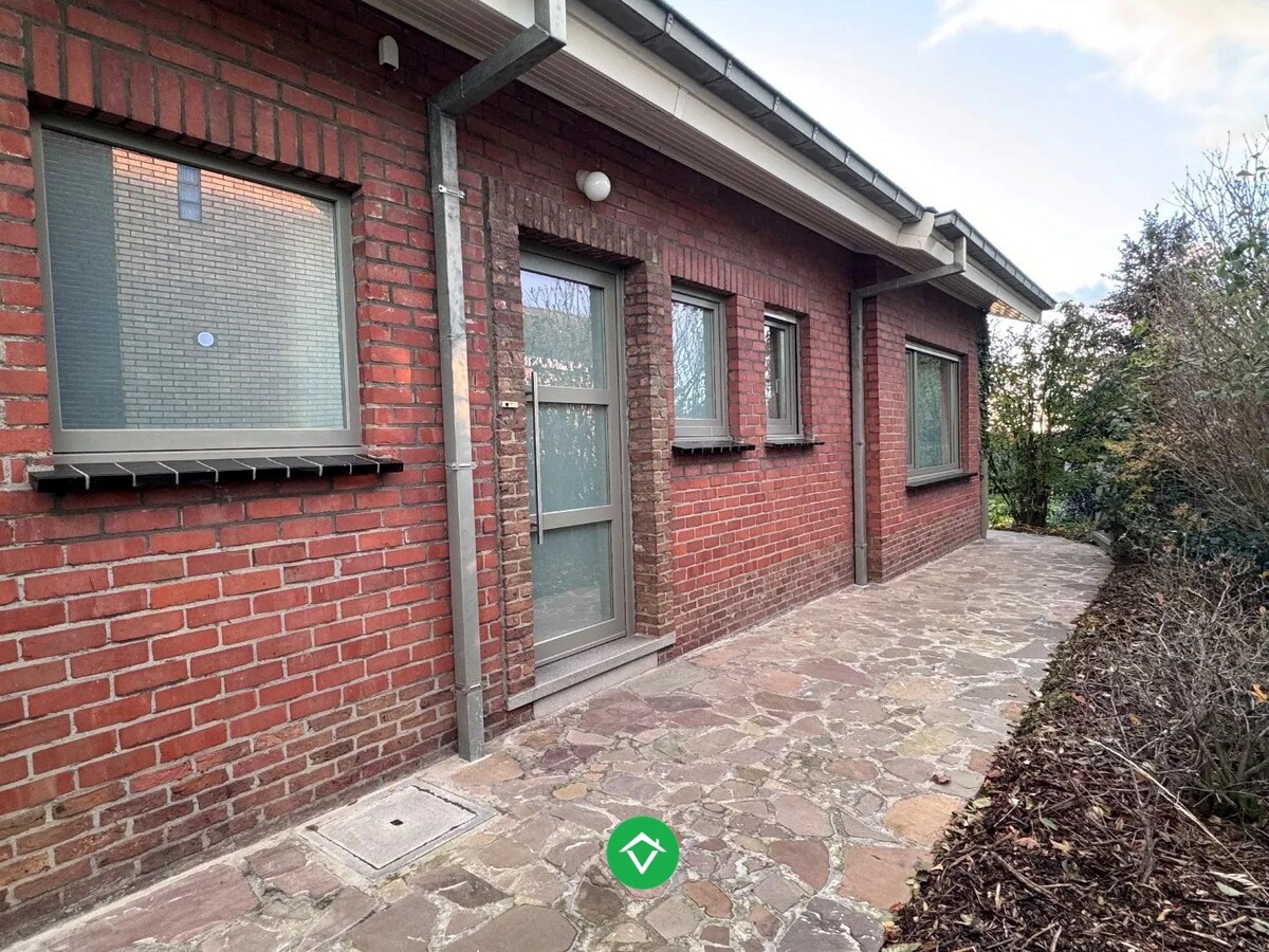 Woning met 3 slaapkamers en garage te Ichtegem 