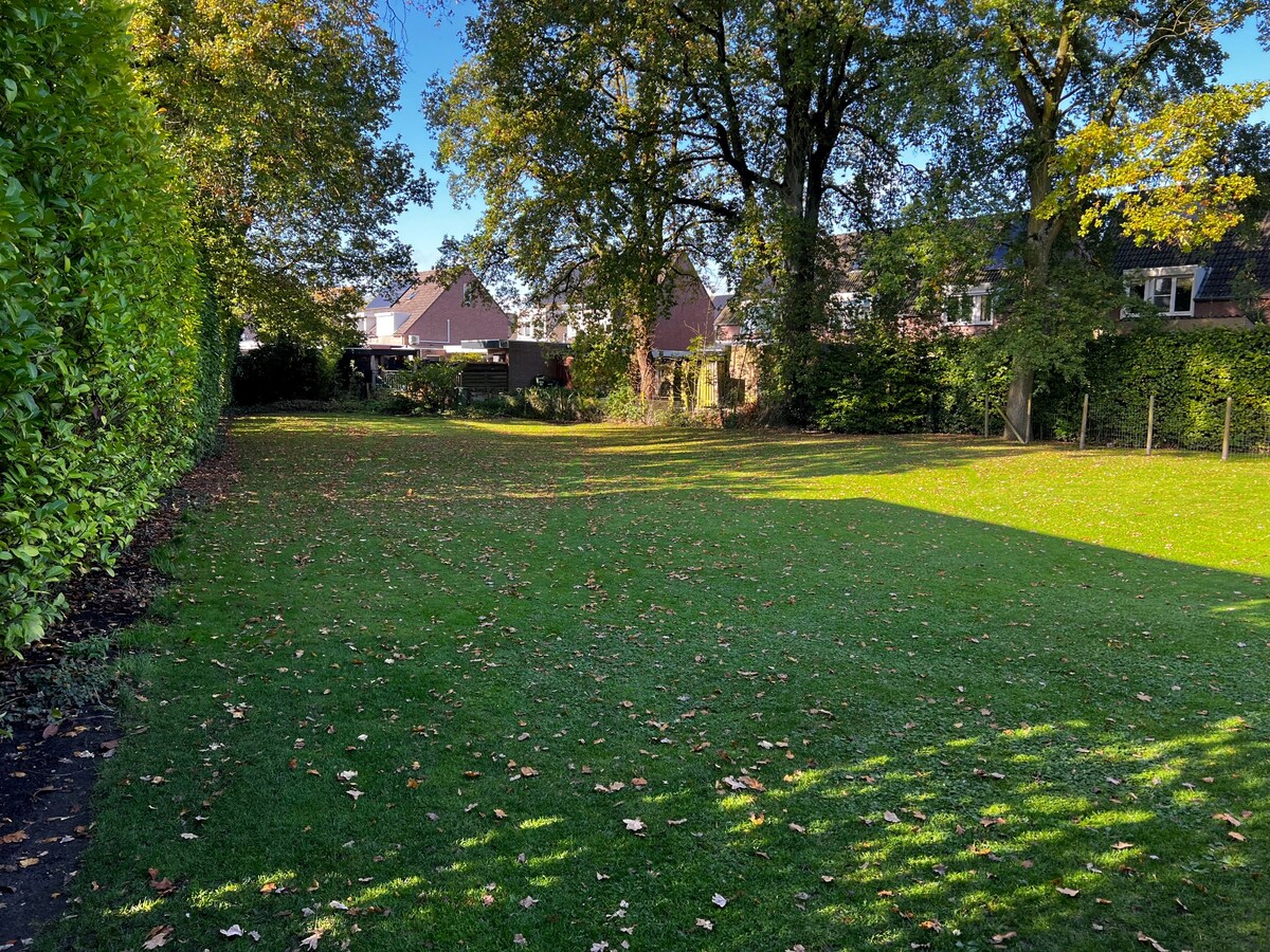 Vrijstaande woning op royaal perceel in het hart van Duizel 