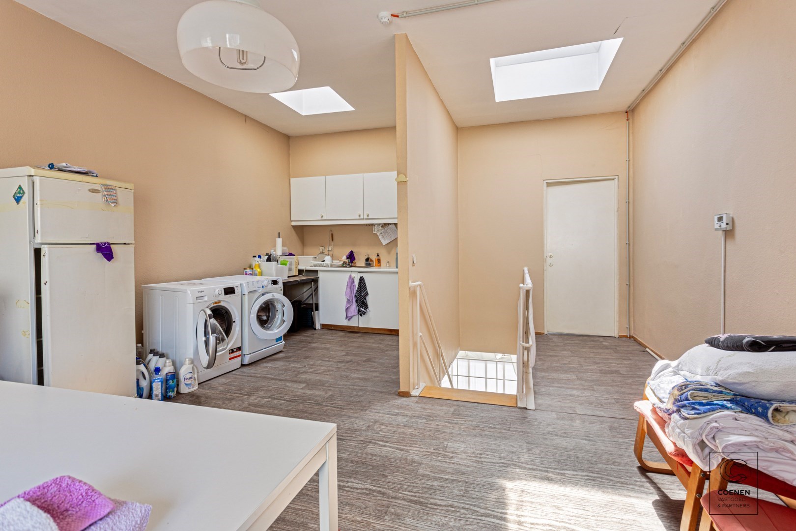 Prachtige handelsruimte met een bruikbare oppervlakte van 355 m² op een SCHITTERENDE locatie te Berchem 