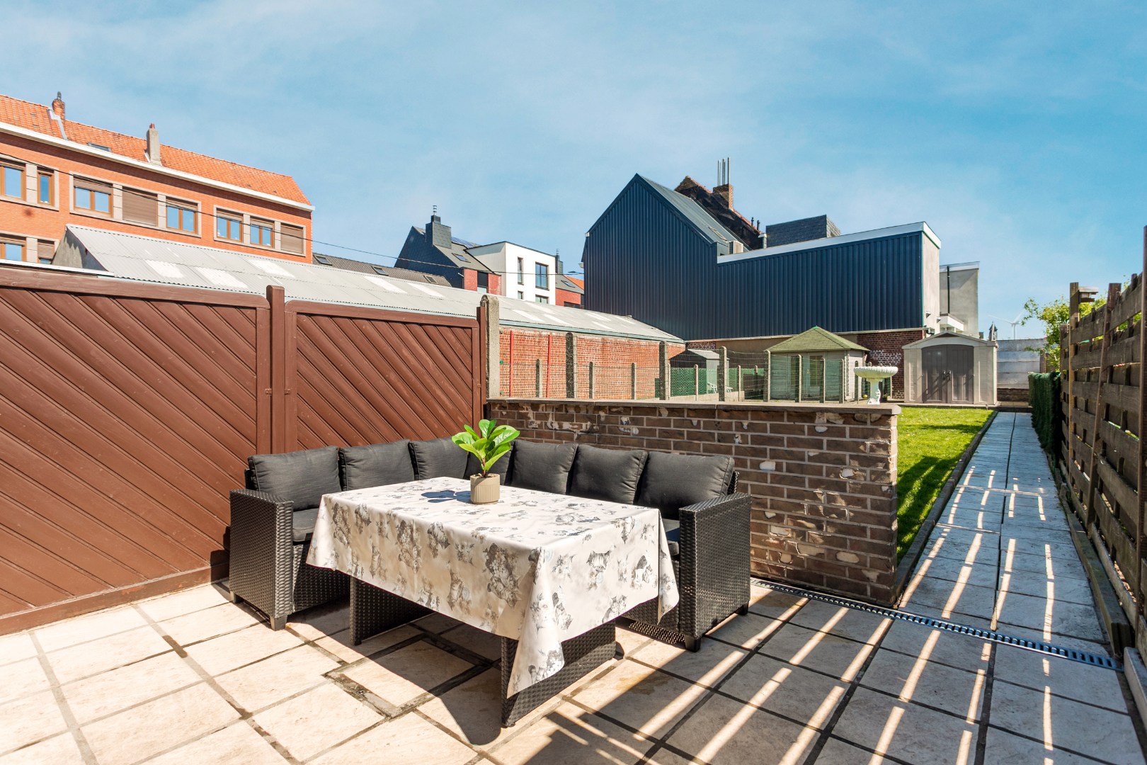 Instapklare woning met 2-3 slpk en tuin 